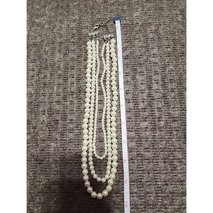 3 strand pearl necklace vintage